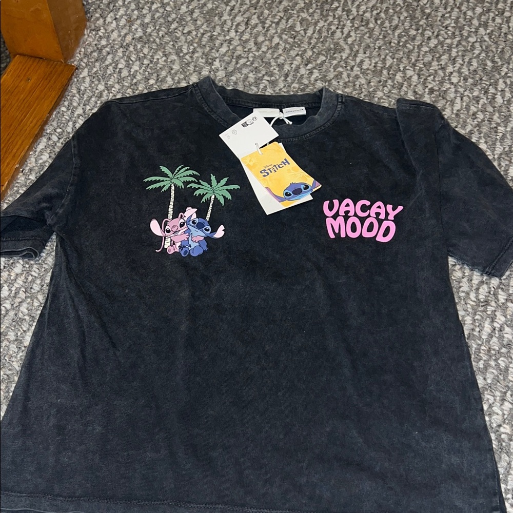 Zara Black T-Shirt with Pink 'Vacay Mood' Design